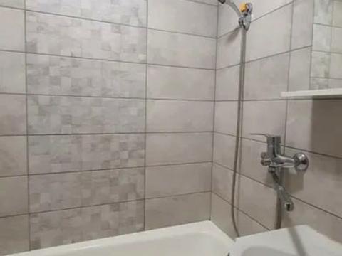 квартира за адресою Івана Мазепи просп. (Петровського), 42-А