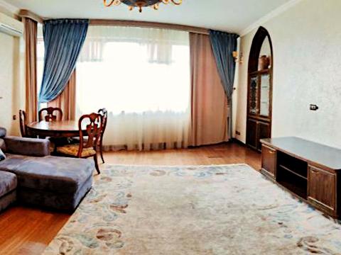 квартира за адресою Старонаводницька вул., 6-Б