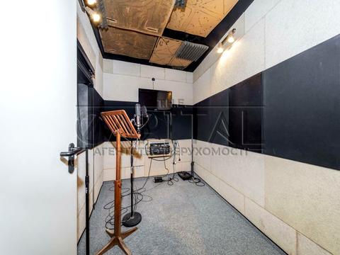 комерційна за адресою Джона Маккейна вул. (Івана Кудрі), 7-А