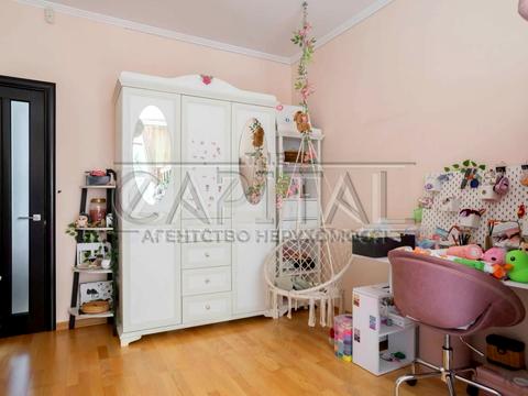 будинок за адресою Лугова