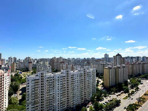 квартира за адресою Анни Ахматової вул., 22