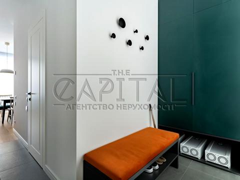 будинок за адресою Свободи