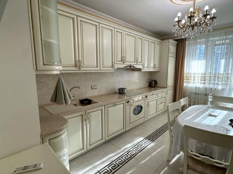 квартира по адресу Патриарха Мстислава Скрипника ул., 40