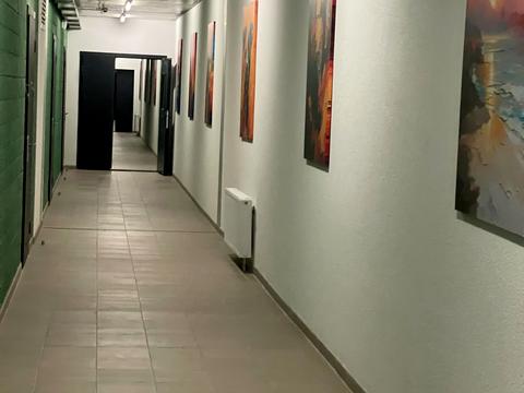 комерційна за адресою Кирилівська вул. (Фрунзе), 37-А