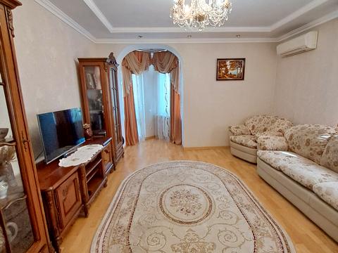 квартира за адресою Рея Бредбері вул., 6