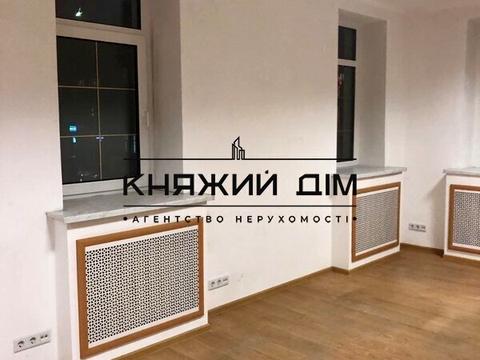 комерційна за адресою Спаська вул., 24/15