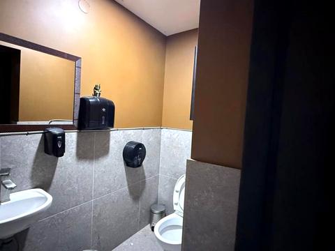 комерційна за адресою Олеся Гончара вул., 75