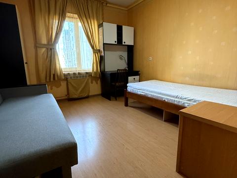 квартира по адресу Ревуцкого ул., 18