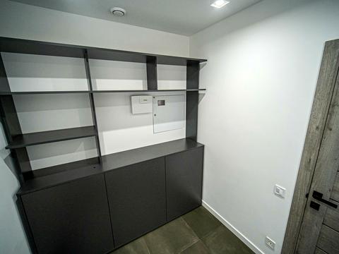 комерційна за адресою Вул. Дворецька, 46