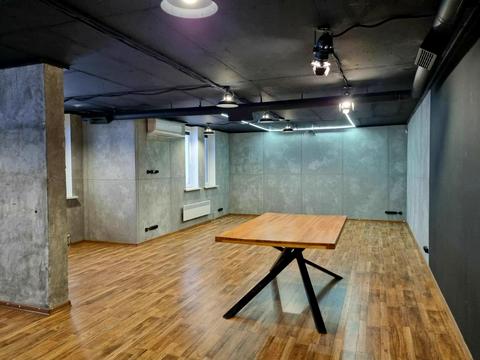 комерційна за адресою Авіаконструктора Ігоря Сікорського вул. (Танкова), 1-А