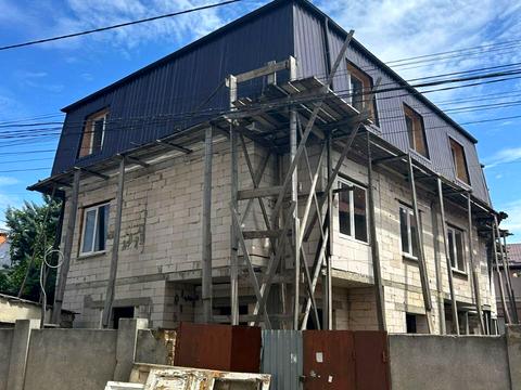 комерційна за адресою Чернігівська вул., 3