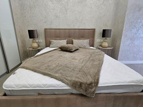 квартира за адресою Домбровського вул., 3б корп. 14