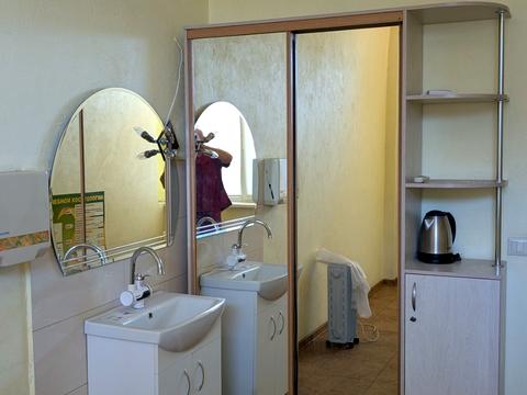 комерційна за адресою пл. Толбухина, 2