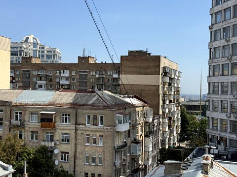 квартира за адресою Бутишів пров. (Андрія Іванова вул.), 12