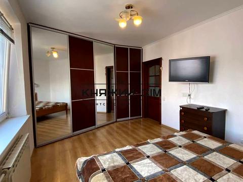 квартира за адресою Лариси Руденко вул., 21