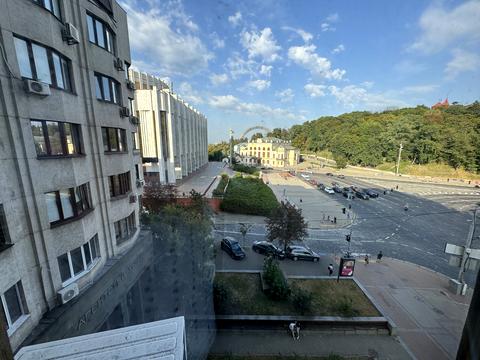 квартира за адресою Хрещатик вул., 4