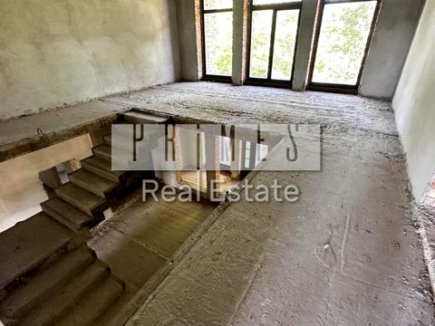 будинок за адресою Молодіжна вул.