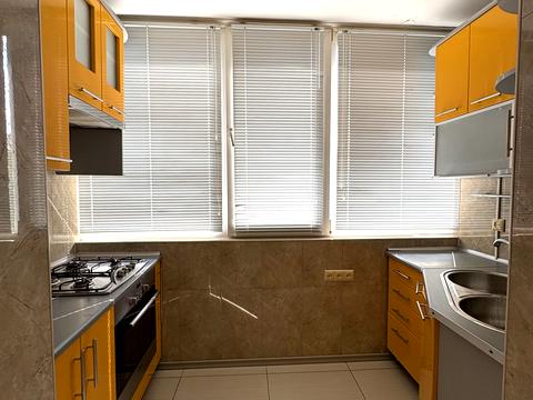 квартира за адресою Космонавтів вул., 66А