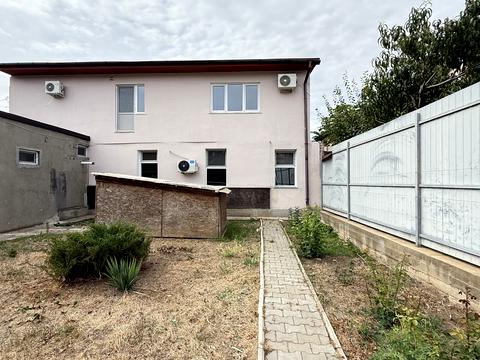 будинок за адресою Горіхова вул., 3