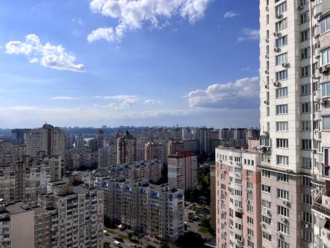 квартира за адресою Срібнокільська вул., 1