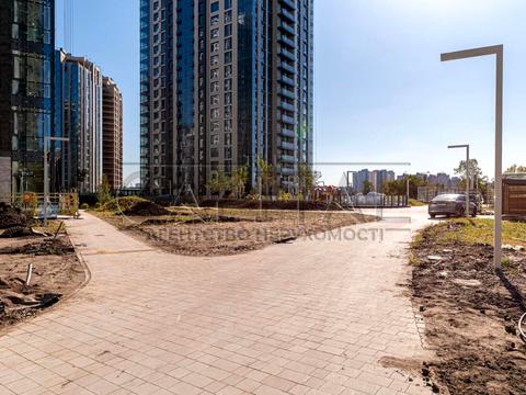 коммерческая по адресу Андрея Верхогляда ул. (Михайла Драгомирова), 1