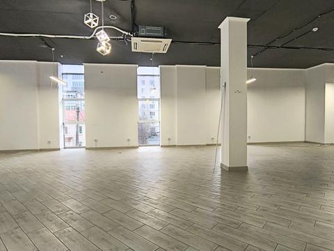 комерційна за адресою Проскурівського підпілля вул., 61