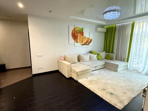 квартира за адресою Регенераторна вул., 4 к11