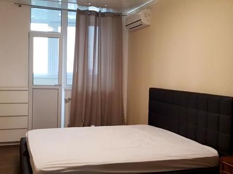 квартира за адресою Авіаконструктора Ігоря Сікорського вул. (Танкова), 1