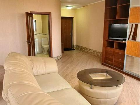 квартира за адресою Сергія Подолинського вул. (Благоєва), 7