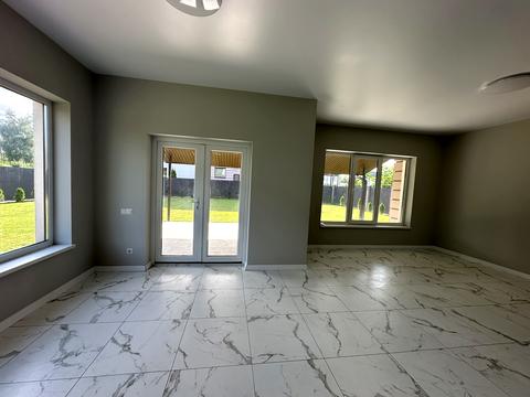 будинок за адресою с. Петропавлівське (Петровське), Вишнева