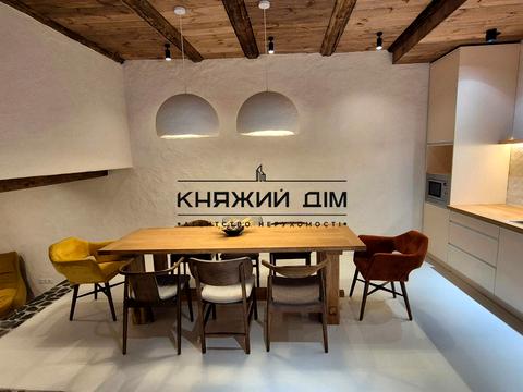 комерційна за адресою Кудрявська вул., 16
