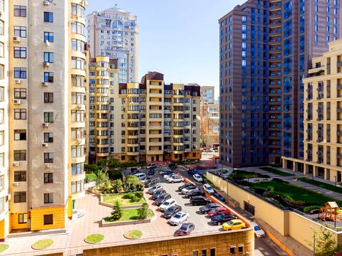 квартира за адресою В'ячеслава Чорновола вул., 27