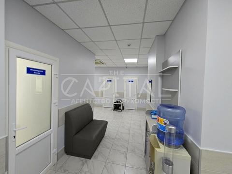 коммерческая по адресу 11-я линия ул., 4