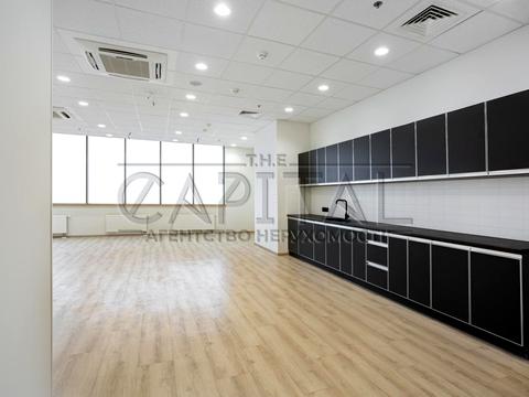 комерційна за адресою Князів Острозьких вул. (Московська), 32