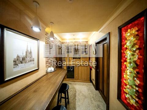 комерційна за адресою Старонаводницька вул., 13Б