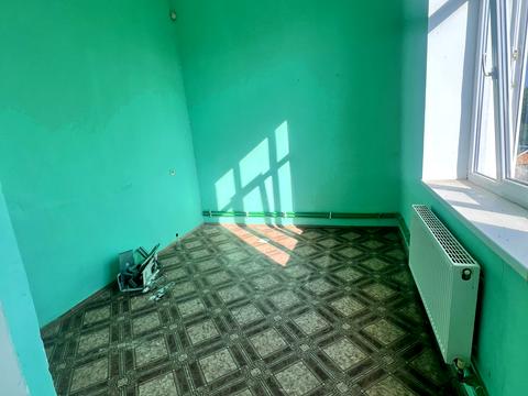 коммерческая по адресу Центральна ул., 8