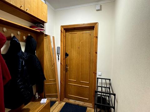 квартира за адресою Срібнокільська вул., 8