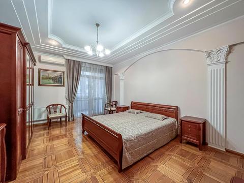 квартира за адресою Олександра Кониського вул., 45-49
