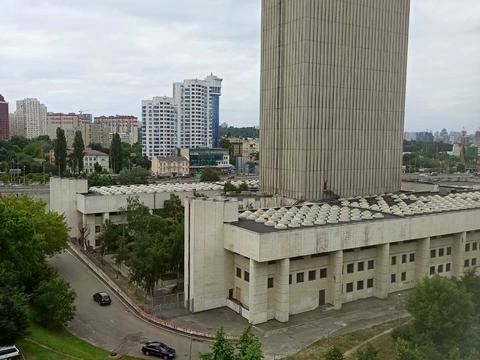 квартира по адресу Голосеевский просп. (40-летия Октября), 11
