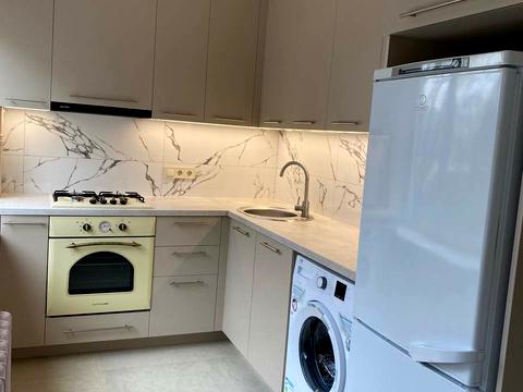 квартира за адресою Привокзальна вул., 8