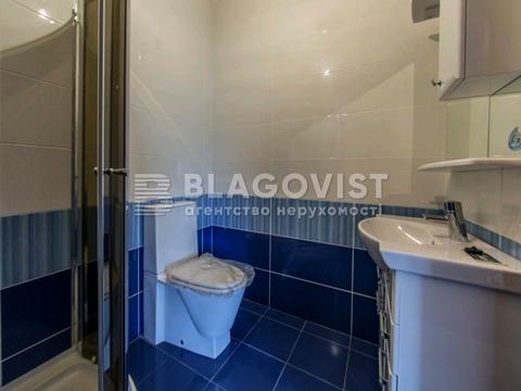 будинок за адресою Каштанова вул., 8
