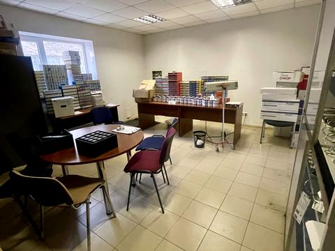 коммерческая по адресу Науки просп., 33а