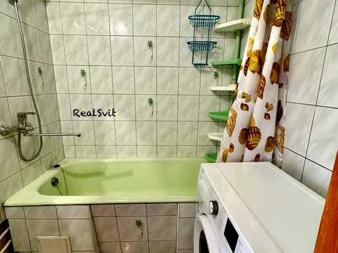 квартира за адресою Драгоманова вул., 42