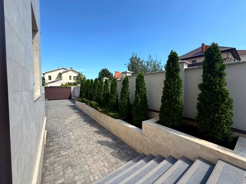 будинок за адресою Центральна вул.
