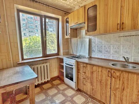 квартира за адресою Космонавтів вул., 45