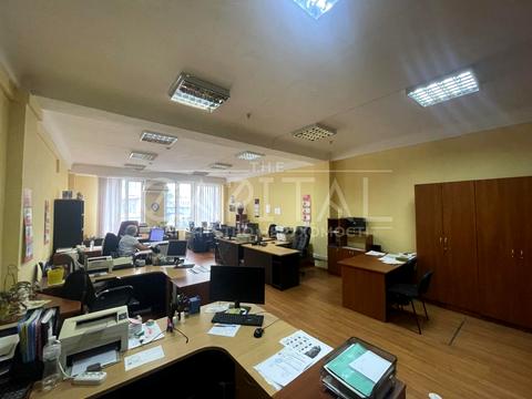 комерційна за адресою Солом'янська вул., 3-А