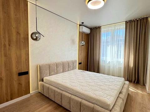 квартира за адресою Молодіжна вул., 10