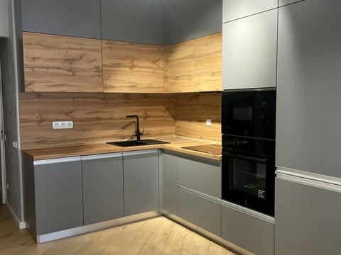 квартира за адресою Регенераторна вул., 4