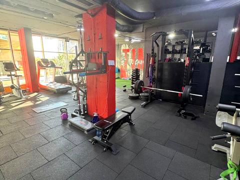 комерційна за адресою Звіринецька вул., 47