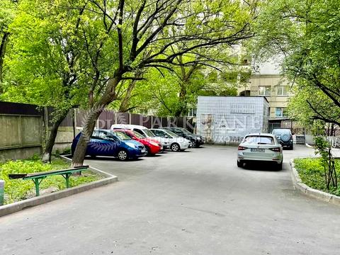 коммерческая по адресу Голосеевский просп. (40-летия Октября), 25